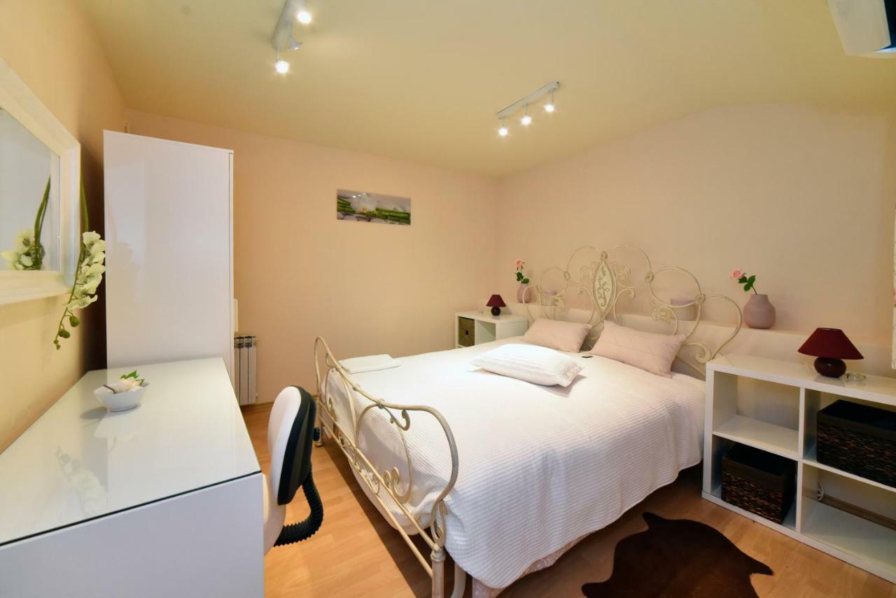 Ban Jelacic Apartment Zagreb Dış mekan fotoğraf